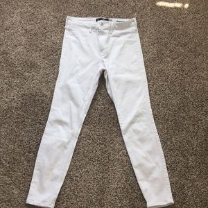 White Hollister skinny jeans